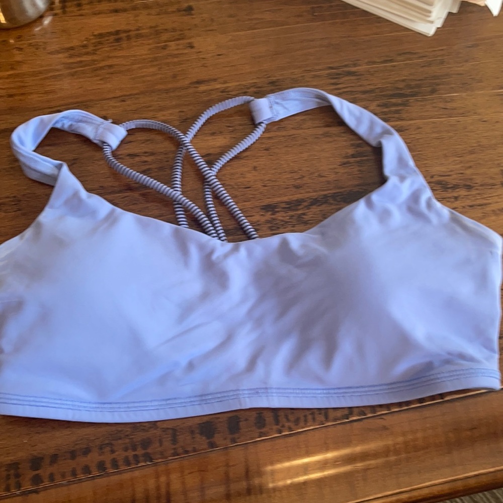 Lululemon sports bra